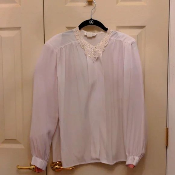 Impressions Cream colored button down Blouse - Picture 1 of 4